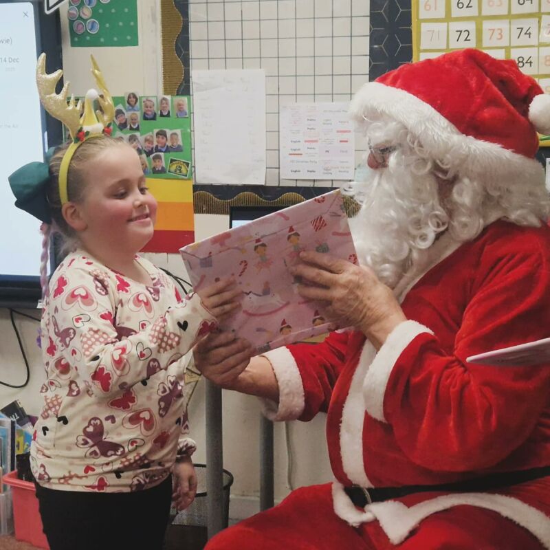 Image for the Tweet beginning: Father Christmas brought every child